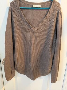 RD Style Taupe V-Neck Lightweight Knit Sweater